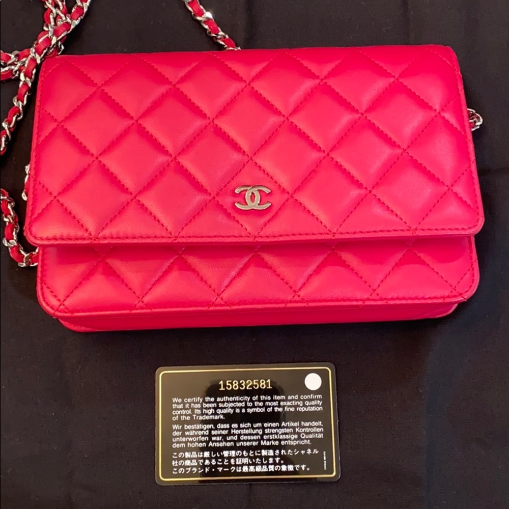 SOLD!! - Chanel wallet on chain - Authentic - Picture 7 of 10